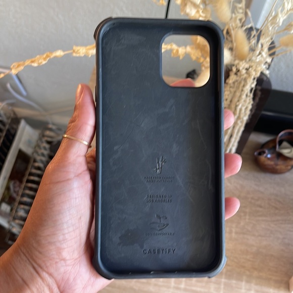 Casetify iPhone 12 Pro Max case red and pink hearts - Picture 4 of 8